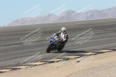 media/Oct-13-2025-Moto Forza (Mon) [[a66d839500]]/3-B Group/Session 2 (Bowl)/